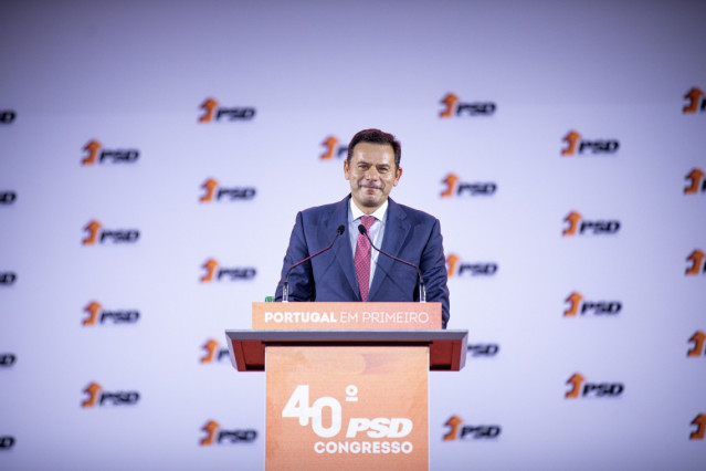 Archivo - El primer ministro de Portugal y presidente del Partido Social Demócrata de Portugal (PSD), Luís Montenegro