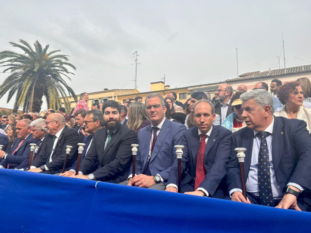 Gran Cortejo de Mondas con presencia del diputado nacional por Madrid Javier Ortega Smith