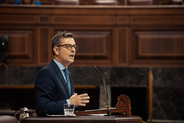 El ministro de Presidencia, Justicia y Relaciones con las Cortes del Gobierno de España, Félix Bolaños, interviene durante una sesión de control al Gobierno, en el Congreso de los Diputados, a 20 de marzo de 2024, en Madrid (España).