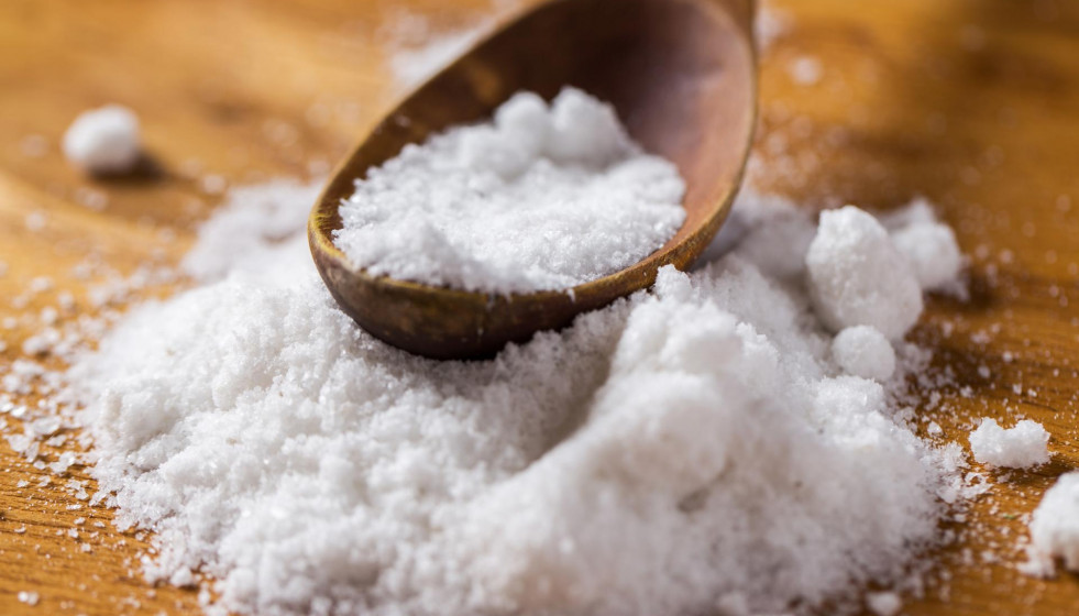 Spoon heap salt table