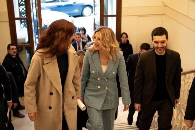 Archivo - (I-D) La ministra de Sanidad, Mónica García; la vicepresidenta segunda y ministra de Trabajo y Economía Social, Yolanda Díaz, y el ministro de Derechos Sociales, Consumo y Agenda 2030, Pablo Bustinduy