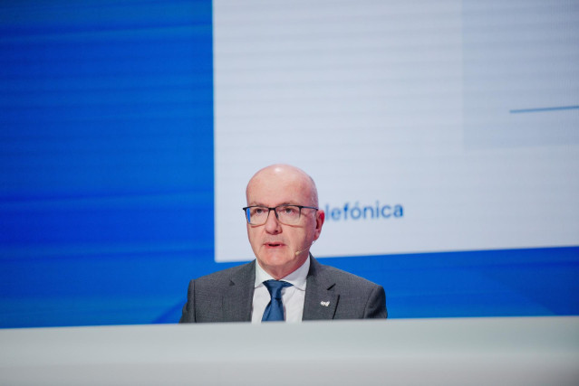 Archivo - El consejero delegado de Telefónica, Ángel Vilá, durante la presentación de resultados de Telefónica de 2023, en el Distrito Telefónica, a 22 de febrero de 2024, en Madrid (España).
