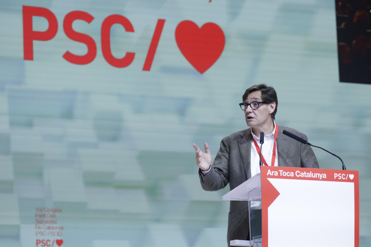 EuropaPress 5833028 primer secretario psc salvador illa interviene acto clausura 15 congreso