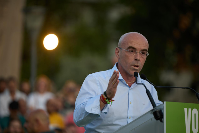 Archivo - El jefe de la Delegación de Vox en el Parlamento Europeo, Jorge Buxadé, en una imagen de archivo.