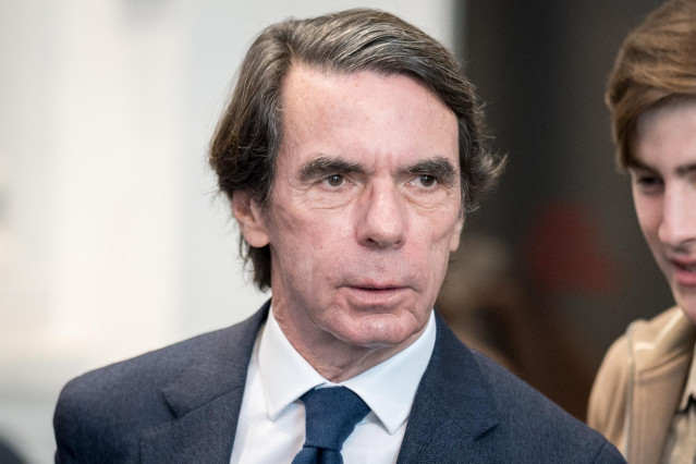 El expresidente del Gobierno y presidente de la fundación FAES, José María Aznar, durante la jornada 'Irán y su relación con la crisis en Oriente Medio', en el Hotel Petit Palace, a 4 de abril de 2024, en Madrid (España). La jornada, que trata sobre Irán