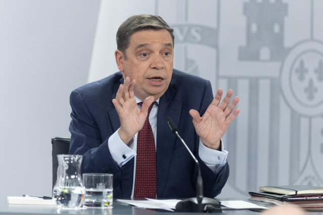 Archivo - El ministro de Agricultura, Pesca y Alimentación, Luis Planas, durante una rueda de prensa posterior a la reunión del Consejo de Ministros,