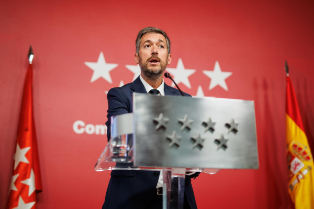 Archivo - El consejero de Presidencia, Justicia y Administración Local y portavoz del Gobierno regional, Miguel Ángel García Martín,  durante una rueda de prensa posterior al Consejo de Gobierno de la Comunidad de Madrid, en la Real Casa de Correos, a 30
