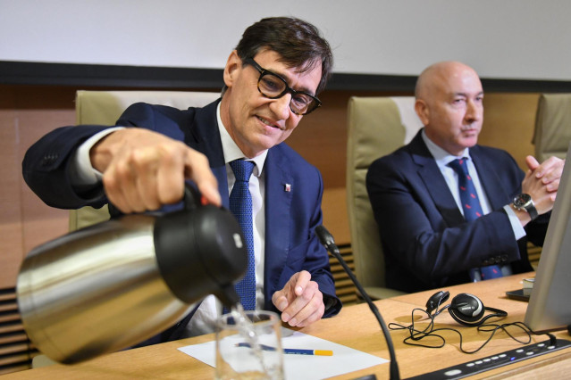 El exministro de Sanidad, Salvador Illa, en la comisión de investigación
