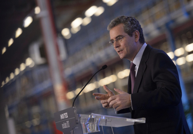 Archivo - El expresidente y consejero delegado de Inditex, Pablo Isla, en rueda de prensa