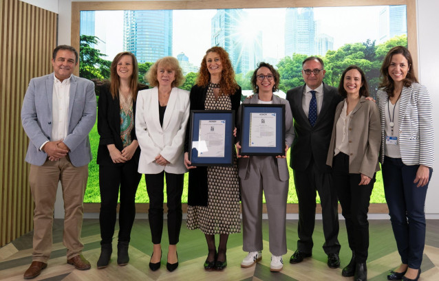 Cerámica Utzubar y Tejas Verea, socios de Hispalyt, reciben la certificación N Sostenible de AENOR.