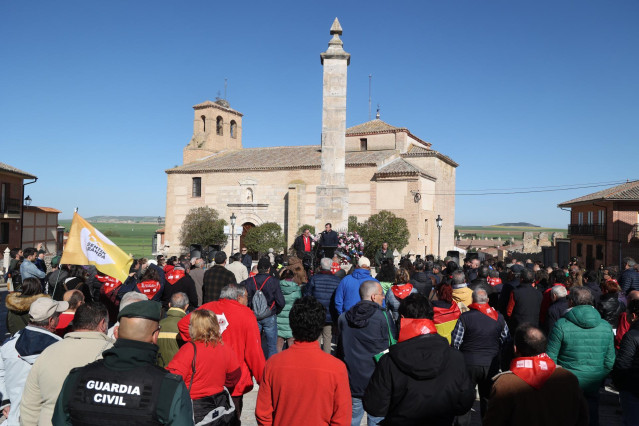 La plaza de España de Villalar (Valladolid) este Día de Castilla y León de 2024.
