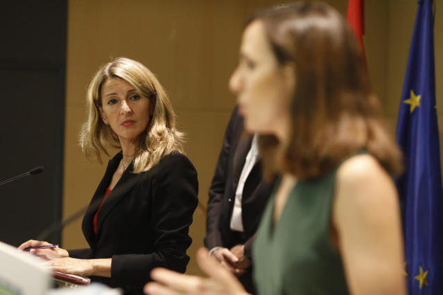 Archivo - Yolanda Díaz e Ione Belarra, en una comparecencia conjunta