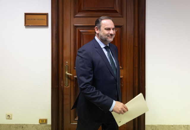 Archivo - El exministro de Transportes y diputado del PSOE, José Luis Ábalos, a su salida del registro tras presentar su paso al grupo mixto, en el Congreso de los Diputados, a 27 de febrero de 2024, en Madrid (España).