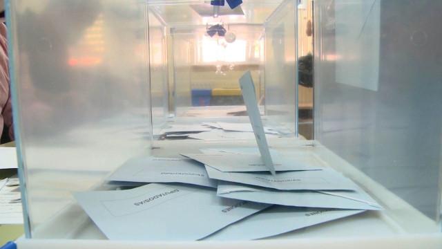 Archivo - Urna durante una jornada electoral