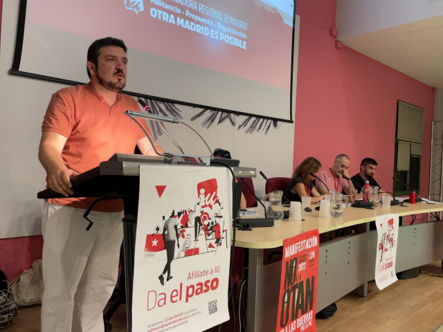 Archivo - El coordinador general de IU Madrid, Álvaro Aguilera