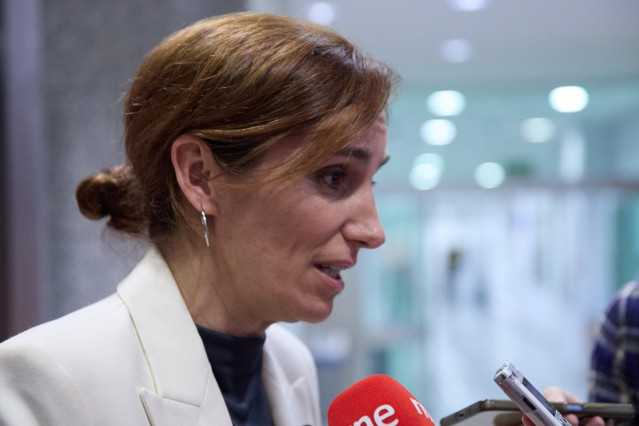 Archivo - La ministra de Sanidad, Mónica García