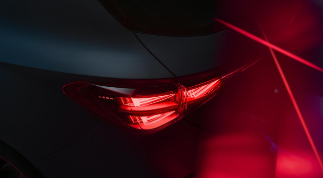 Archivo - Cupra presenta los nuevos Formentor y León en Madrid con una versión híbrida de 100 km de autonomía eléctrica.