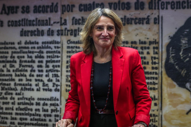La vicepresidenta tercera y ministra para la Transición Ecológica y el Reto Demográfico, Teresa Ribera, llega a la Comisión de Transición Ecológica, en el Senado, a 30 de abril de 2024, en Madrid (España). Durante su comparecencia, la ministra ha informad