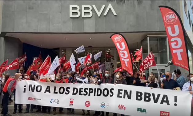 Concentración en contra de los despidos en BBVA