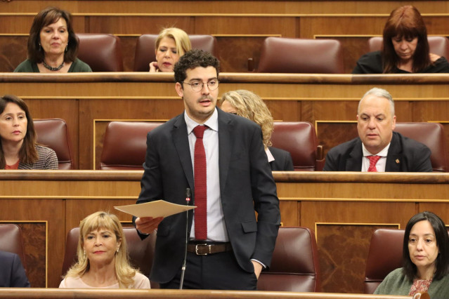 El diputado del PSOE Pepe Mercadal interviene en el Congreso.
