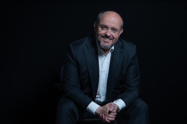 Entrevista al candidato del PP a las elecciones catalanas, Alejandro Fernández