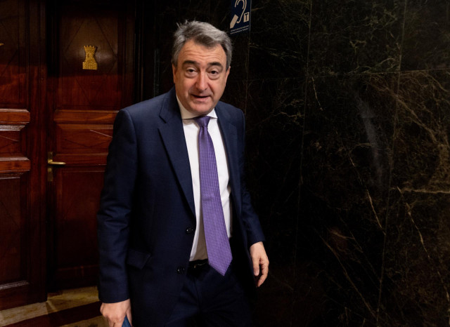 Archivo - El portavoz del EAJ-PNV en el Congreso, Aitor Esteban.