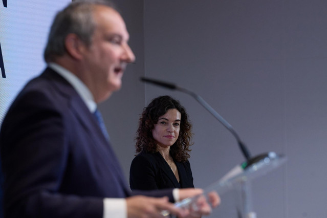 El ministro de Industria y Turismo, Jordi Hereu, preside la toma de posesión de la nueva Secretaria de Estado de Turismo, Rosario Sánchez Grau, en la sede del ministerio, a 6 de mayo de 2024, en Madrid (España).