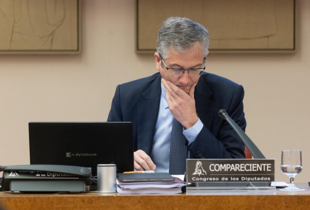 El gobernador del Banco de España, Pablo Hernández de Cos, durante su comparecencia ante la Comisión de Economía, Comercio y Transformación Digital, en el Congreso de los Diputados.