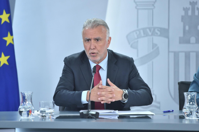 Archivo - El ministro de Política Territorial y Memoria Democrática, Ángel Víctor Torres