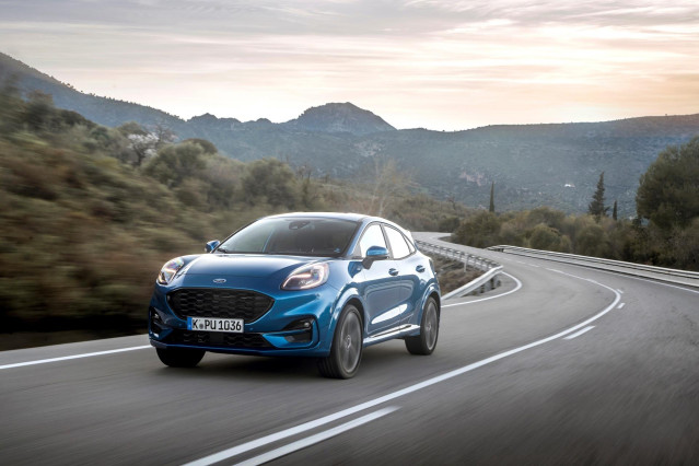Archivo - Las ventas de autos en Reino Unido crecen un 1% en abril, hasta las 134.274 unidades.