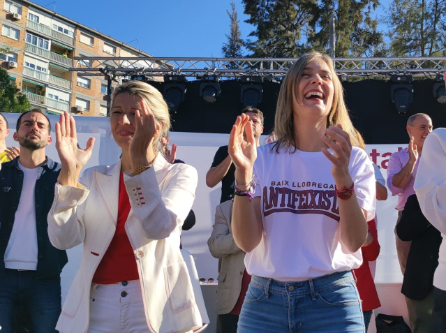 La vicepresidenta segunda, ministra de Trabajo y líder de Sumar, Yolanda Díaz, y la candidata de los Comuns a presidir la Generalitat, Jéssica Albiach.