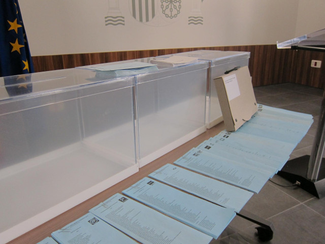 Archivo - PAPELETAS ELECCIONES