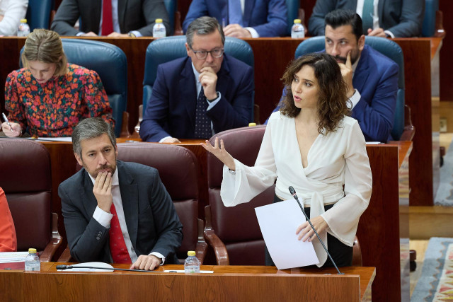 La presidenta de la Comunidad de Madrid, Isabel Díaz Ayuso, interviene durante una sesión de control al Gobierno de la Comunidad de Madrid. Archivo.
