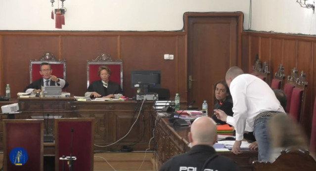 El acusado del asesinato de Manuela Chavero, Eugenio Delgado, señala al final del juicio que no va a intervenir en su turno final