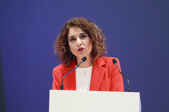 La vicepresidenta primera del Gobierno y ministra de Hacienda, María Jesús Montero, a 18 de abril de 2024, en San Fernando, Cádiz (Andalucía, España).
