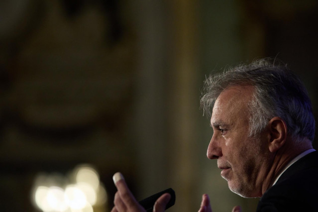 Archivo - El ministro de Política Territorial y Memoria Democrática, Ángel Víctor Torres