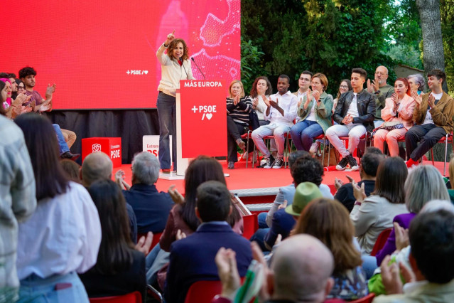 La vicepresidenta primera del Gobierno y vicesecretaria general del PSOE, María Jesús Montero, participa en un acto público en Cáceres