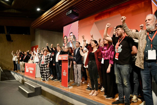 Imagen del nuevo coordinador federal, Antonio Maíllo, y miembros de la Coordinadora Federal en el cierre de la asamblea federal de la formación.