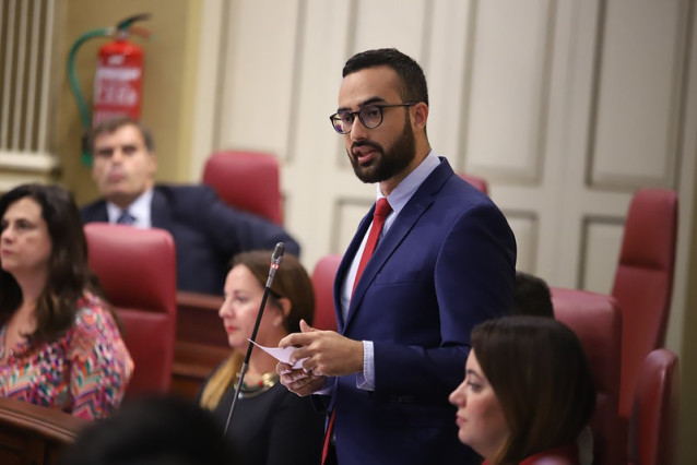 Archivo - El diputado de Agrupación Herreña Independiente (AHI) Raúl Acosta