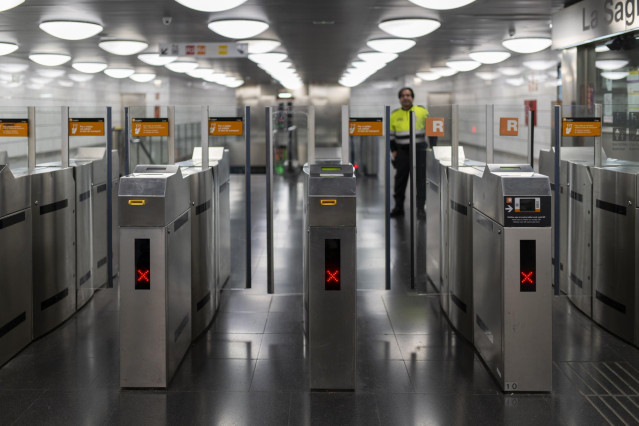 La estación de Renfe y Metro 'La Sagrera' cerrada el pasado 12 de mayo de 2024, tras la incidencia.