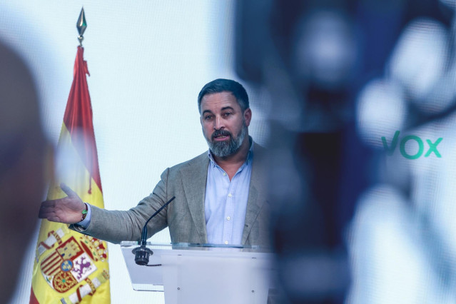 El presidente de VOX, Santiago Abascal, durante una rueda de prensa, en la sede del partido, a 20 de mayo de 2024, en Madrid (España).