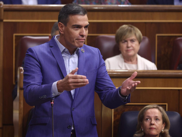 Archivo - El presidente del Gobierno, Pedro Sánchez, interviene durante la sesión de control al Gobierno del Pleno del Congreso, a 5 de octubre de 2022, en Madrid (España).