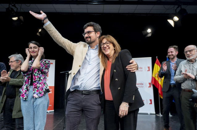 Archivo - El líder de Izquierda Española, Guillermo del Valle, y la exportavoz socialista y miembro de Izquierda Española, Soraya Rodríguez, a 17 de marzo de 2024, en Madrid (España).