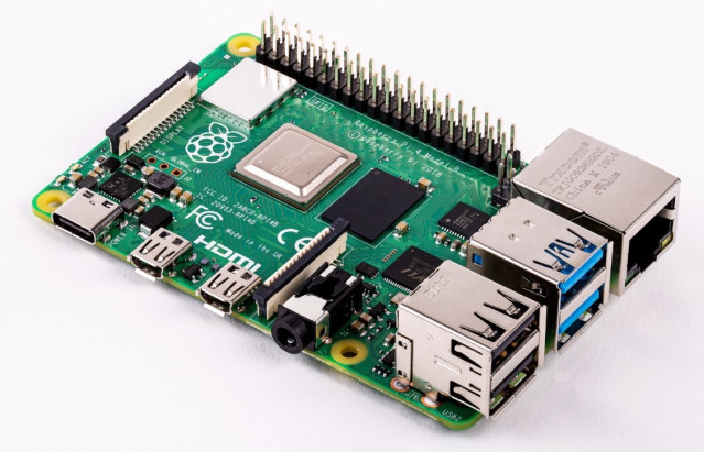 Archivo - Microordenador Raspberry Pi 4