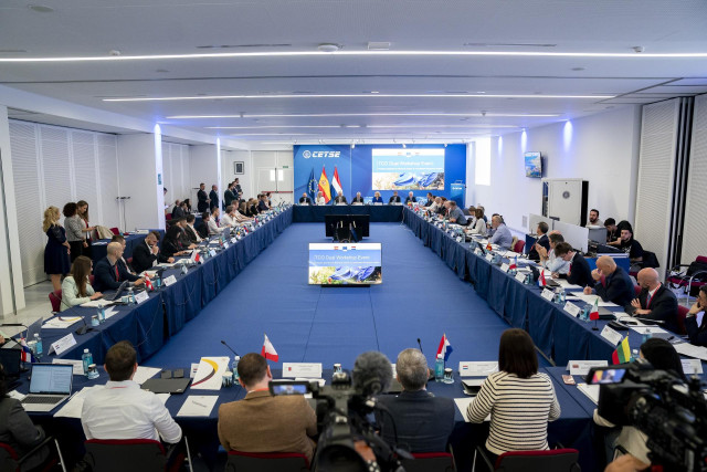 Vista de los asistentes durante la inauguración de un taller sobre la emisión de órdenes de retirada de contenidos violentos en internet, en el Centro Tecnológico de Seguridad (CETSE)
