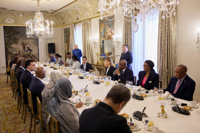El ministro de Asuntos Exteriores, Unión Europea y Cooperación, José Manuel Albares, durante un encuentro con embajadores africanos por el Día de África