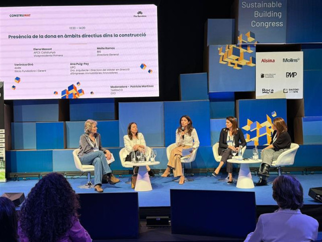Momento de la mesa redonda organizada por Apce en el marco de Construmat.