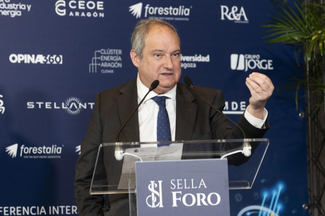 El ministro de Industria, Jordi Hereu, interviene durante la segunda edición de Foro Sella 2024, en Hábitat Sella, a 23 de mayo de 2024, en Villanueva de Gállego, Zaragoza, Aragón (España).