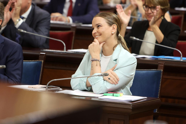 Archivo - La presidenta del Govern balear, Marga Prohens durante una sesión de control en el Parlament balear, a 12 de septiembre de 2023, en Palma de Mallorca, Mallorca (España).