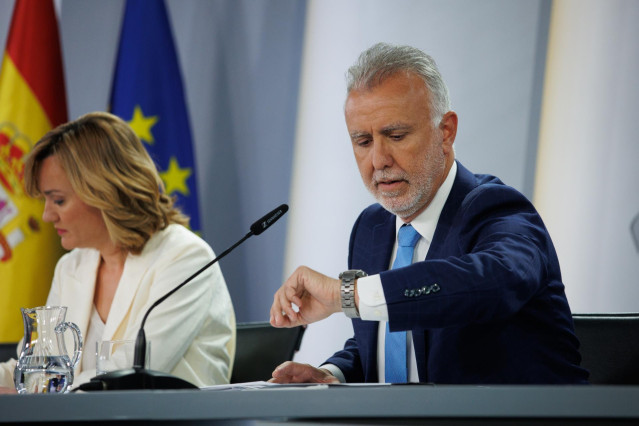 La ministra Portavoz, Pilar Alegría,  y el ministro de Política Territorial y Memoria Democrática, Ángel Víctor Torres, durante una rueda de prensa posterior a la reunión del Consejo de Ministros, a 28 de mayo de 2024, en Madrid (España).